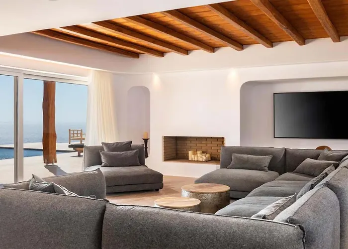 Ria Mar Villas & Suites By Live&Travel